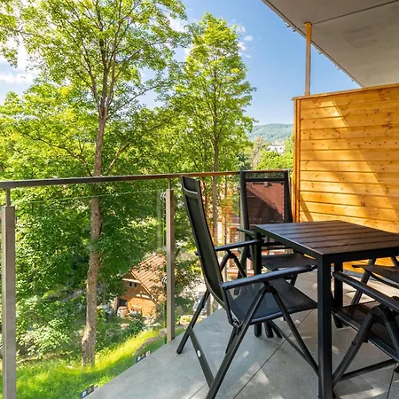 Sun & Snow Stone Hill Apartment *