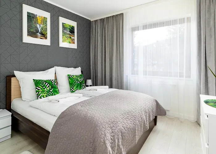 Stone Hill, Sun & Snow *