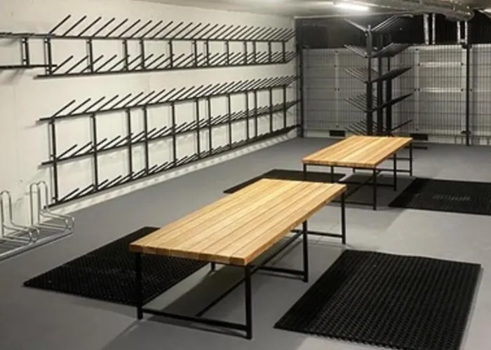 Stone Hill, Sun & Snow * 斯克拉斯卡波伦巴